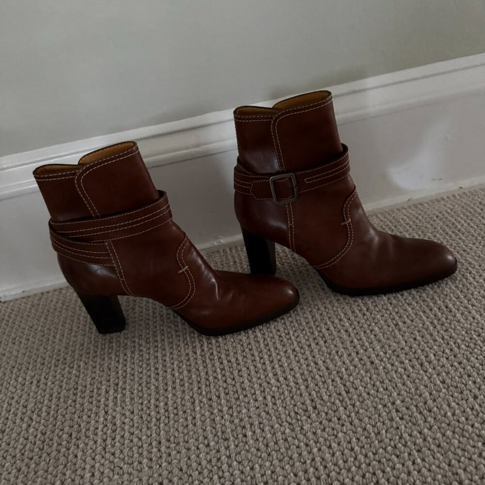 Women's Leather Bootie